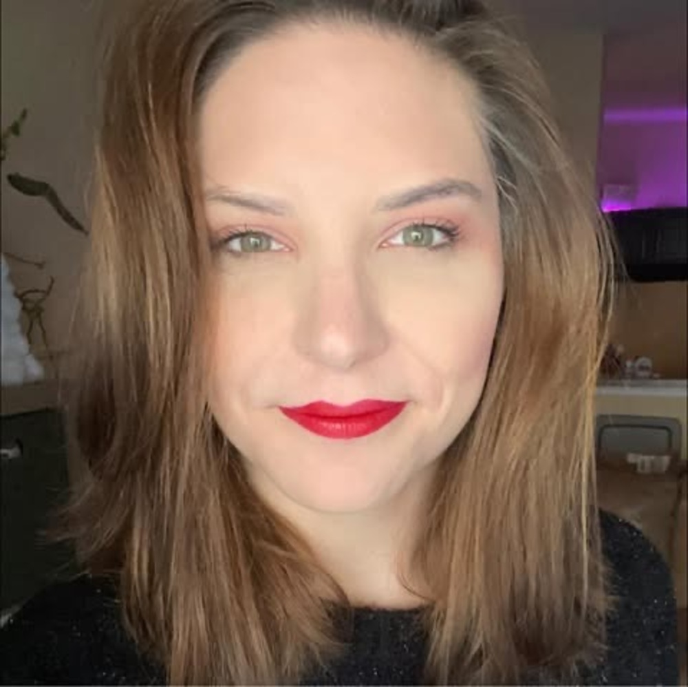 Meet your Posher, Lauren
